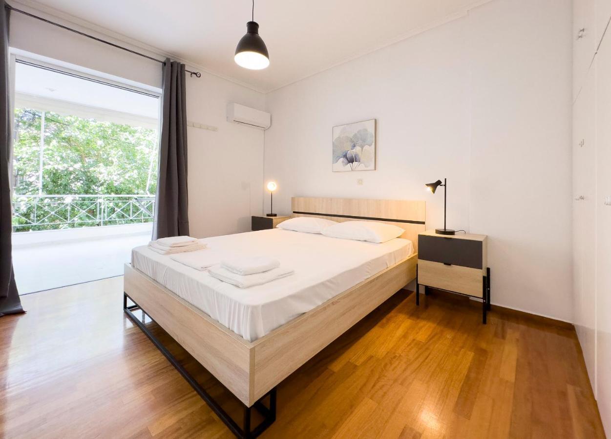 Metamorfoseos Spacious 120sqm In Alimos *